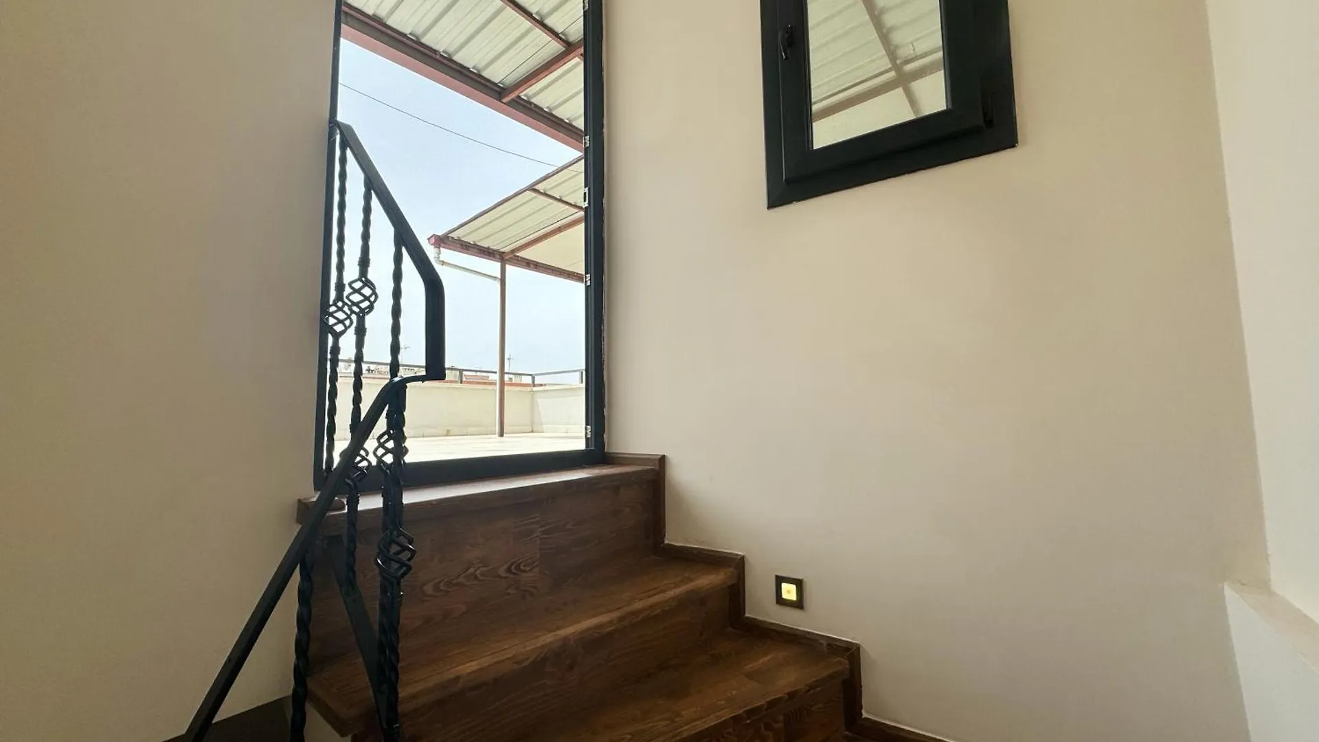 Koskhotel Κουσάντασι